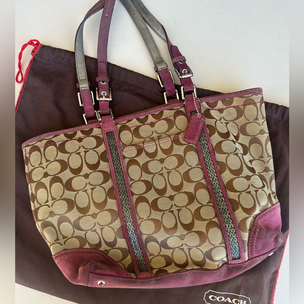 Vintage Coach Signature Holiday Tote!